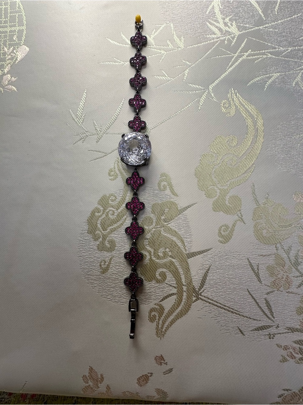 WhiteMoissanite Diamond bird's nestcut  bracelet